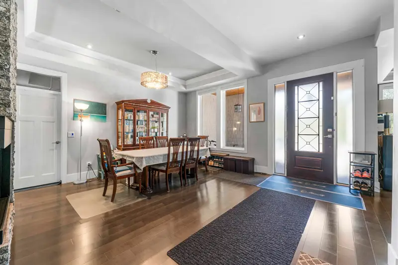 7838 162 STREET - photo 4 of 25