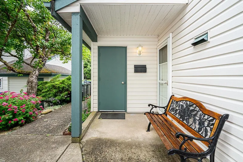 131 13710 67 AVENUE - photo 3 of 25