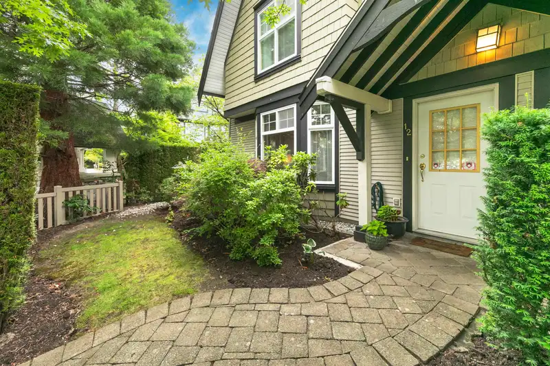 12 6888 ROBSON DRIVE - photo 2 of 22