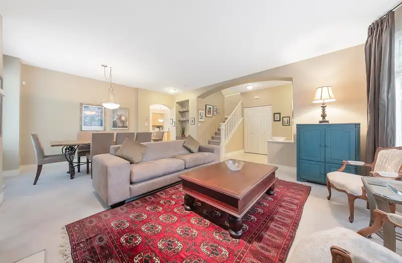 12 6888 ROBSON DRIVE - photo 4 of 22
