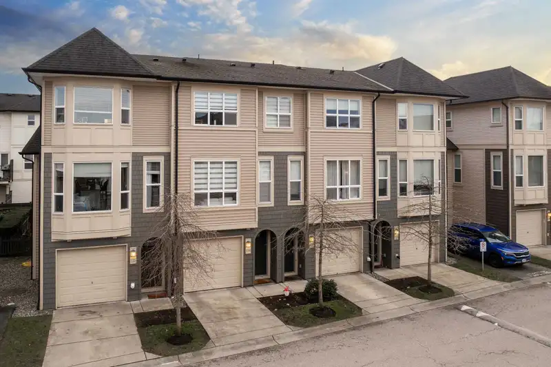 135 7938 209 STREET - photo 1 of 36