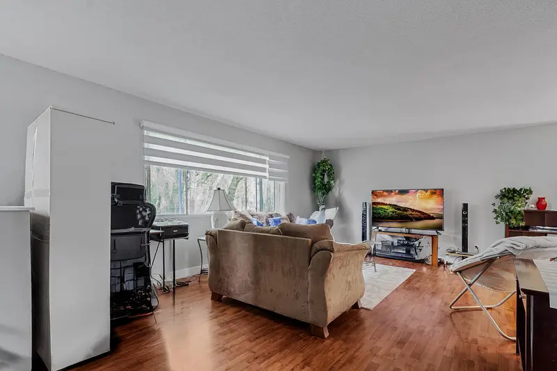 6395 EDSON DRIVE - photo 3 of 16