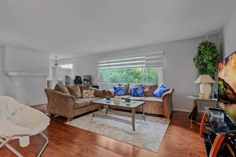 6395 EDSON DRIVE - photo 4 of 16