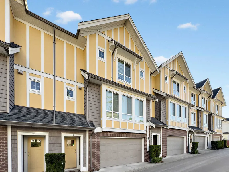 110 9688 162A STREET - photo 4 of 25