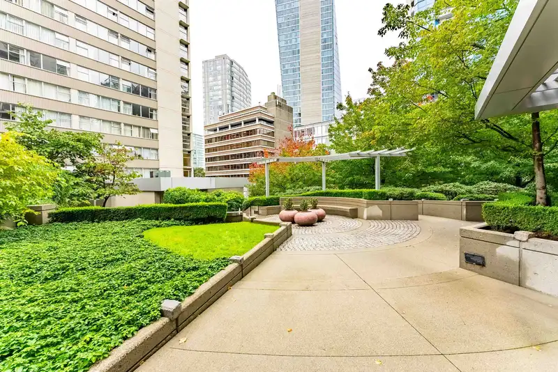 2104 1420 W GEORGIA STREET - photo 1 of 24