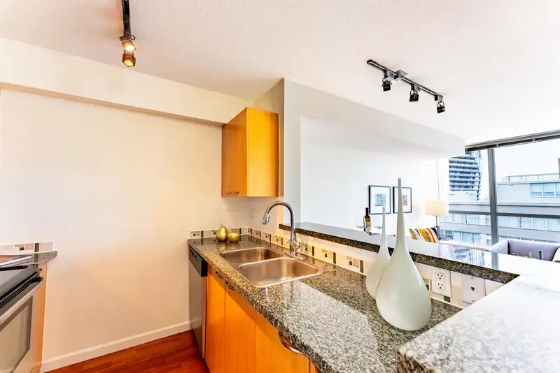 2104 1420 W GEORGIA STREET - photo 3 of 24