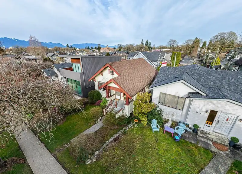 3832 HEATHER STREET - photo 2 of 39