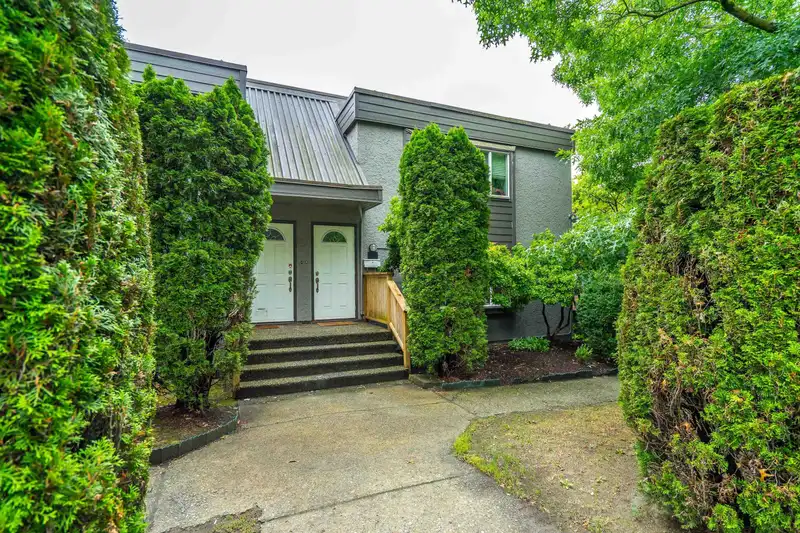 5138 HASTINGS STREET - photo 1 of 35