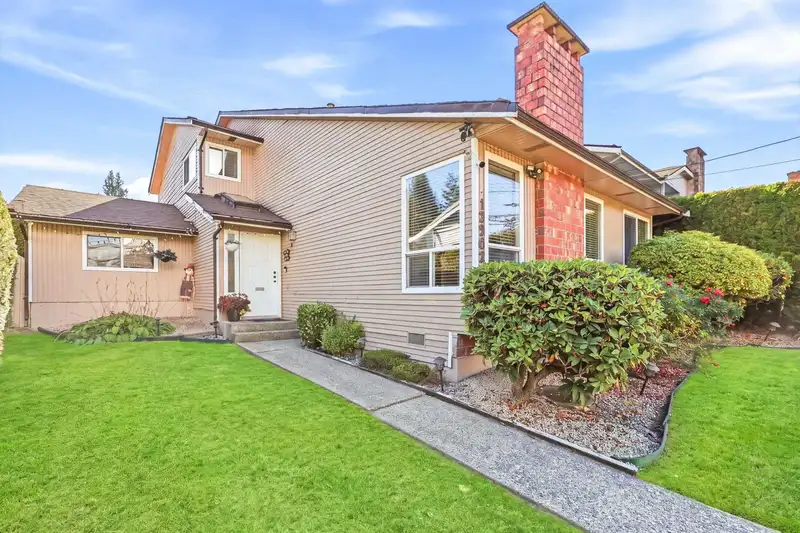 13902 80 AVENUE - photo 3 of 27