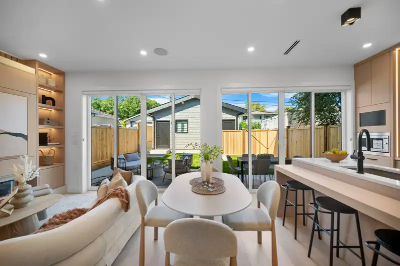 2 5033 PRINCE ALBERT STREET - photo 4 of 15