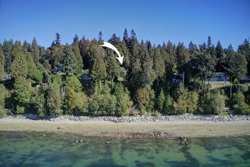4947 SUNSHINE COAST HIGHWAY - photo 2 of 34