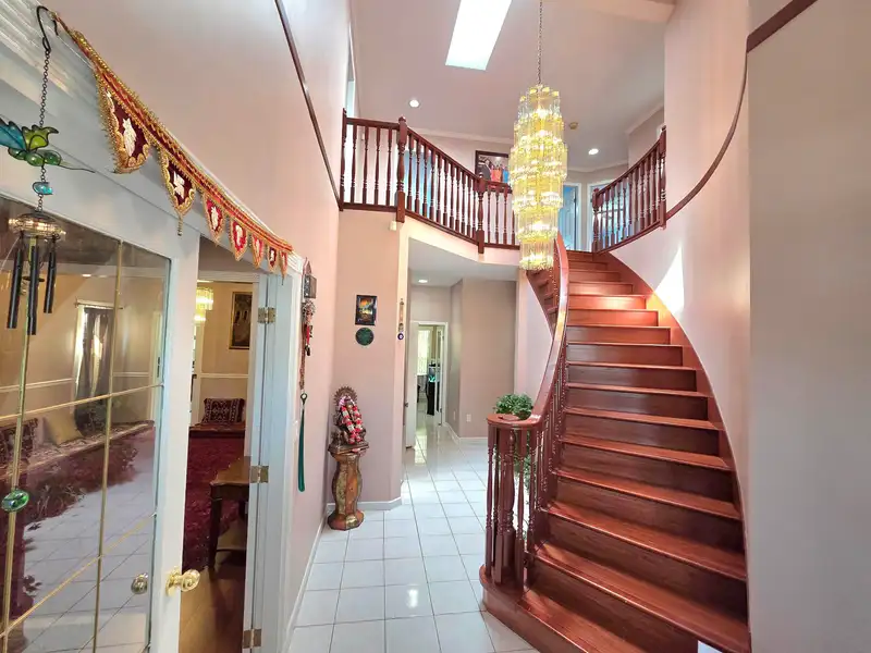 2271 BAYDALA COURT - photo 3 of 38