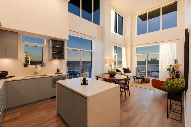 2201 4433 ALASKA STREET - photo 1 of 40