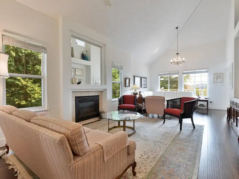 7 16920 80 AVENUE - photo 4 of 30