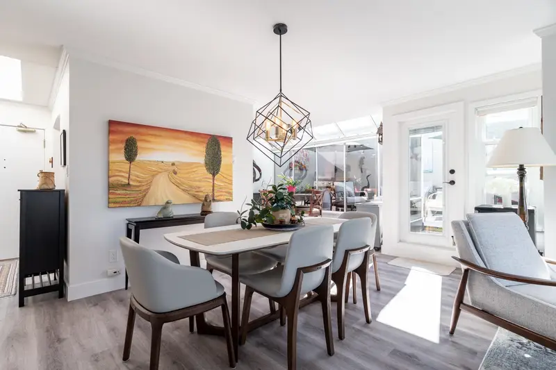 501 1225 MERKLIN STREET - photo 1 of 25