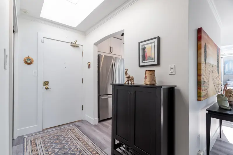 501 1225 MERKLIN STREET - photo 2 of 25