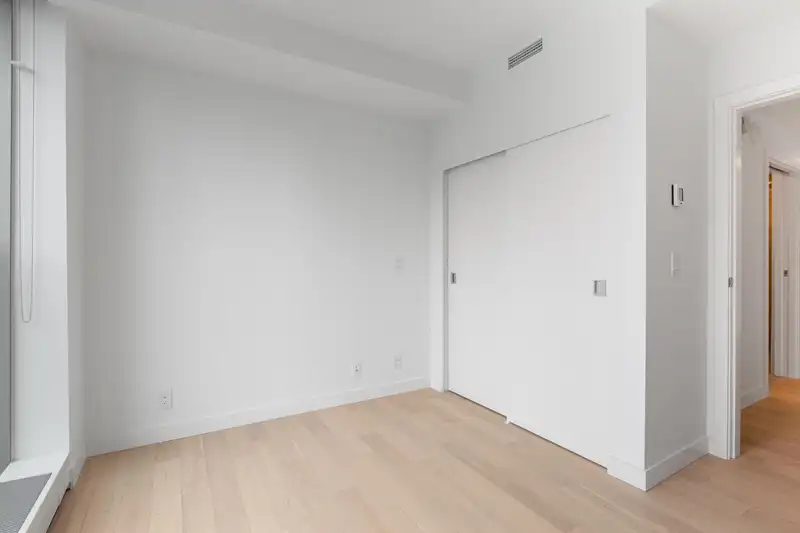 2501 1480 HOWE STREET - photo 4 of 21