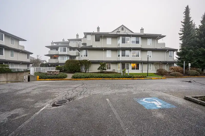 209 12130 80 AVENUE - photo 1 of 29