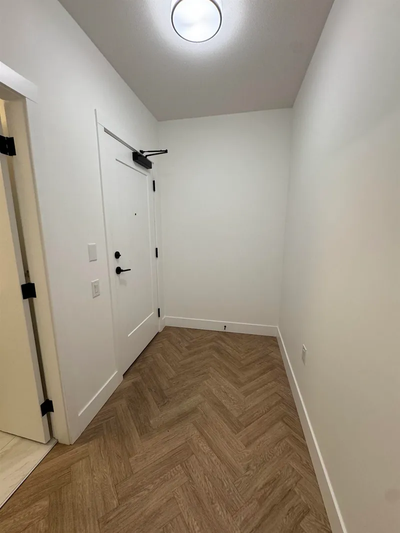 306 9228 SLOPES MEWS - photo 3 of 19