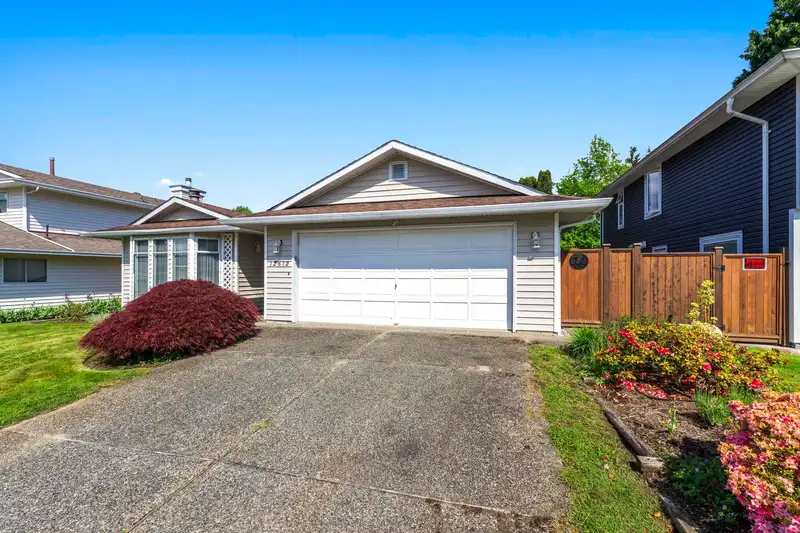 12612 HARDY STREET - photo 3 of 29