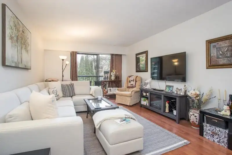 340 1844 W 7TH AVENUE - photo 4 of 18
