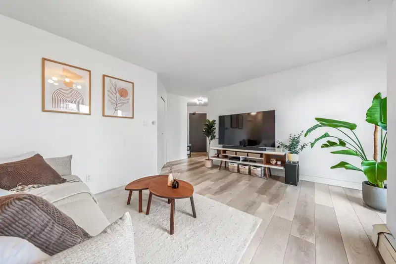 1705 612 FIFTH AVENUE - photo 1 of 38