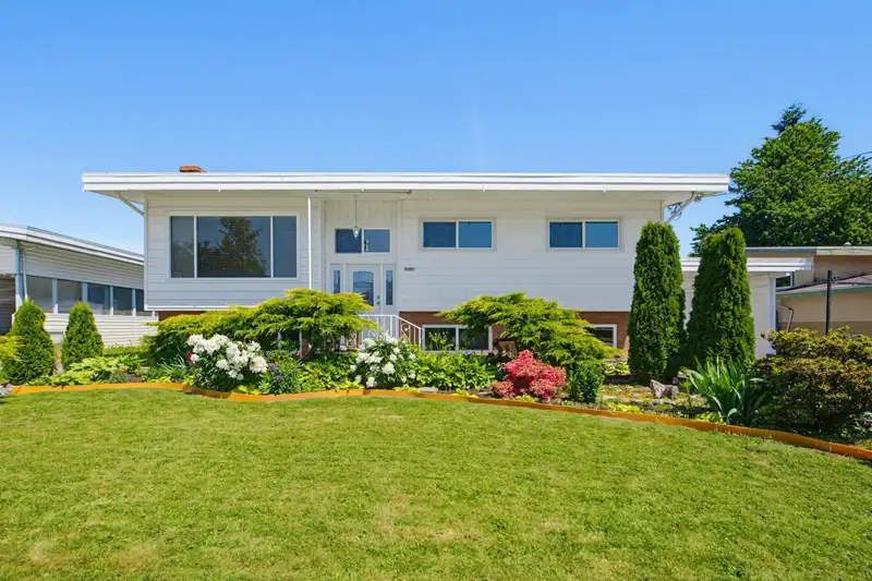 45271 BERNARD AVENUE - photo 1 of 40
