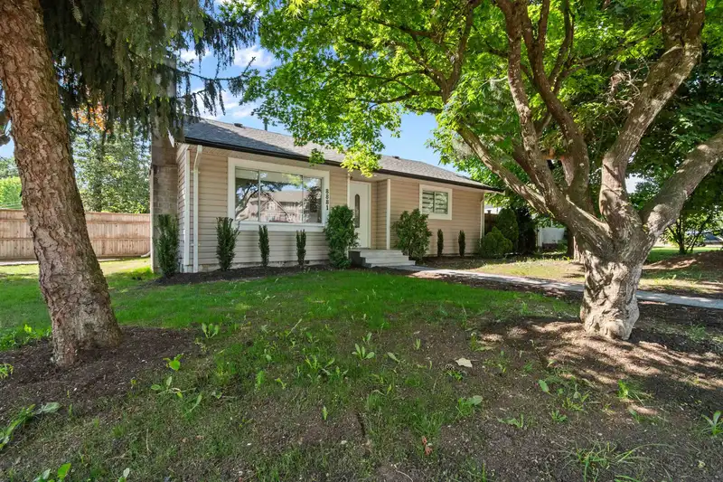 8881 NOWELL STREET - photo 1 of 39