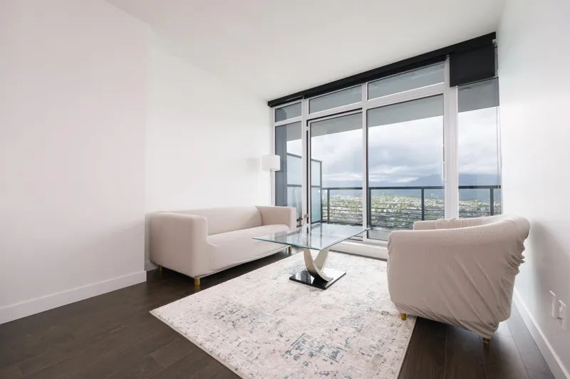 4806 4730 LOUGHEED HIGHWAY - photo 2 of 21