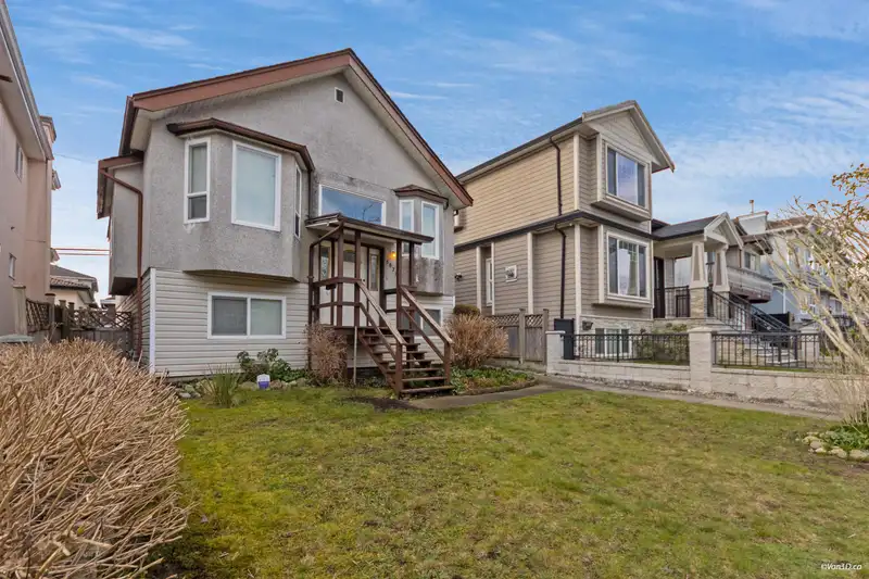 5871 ARGYLE STREET - photo 1 of 25