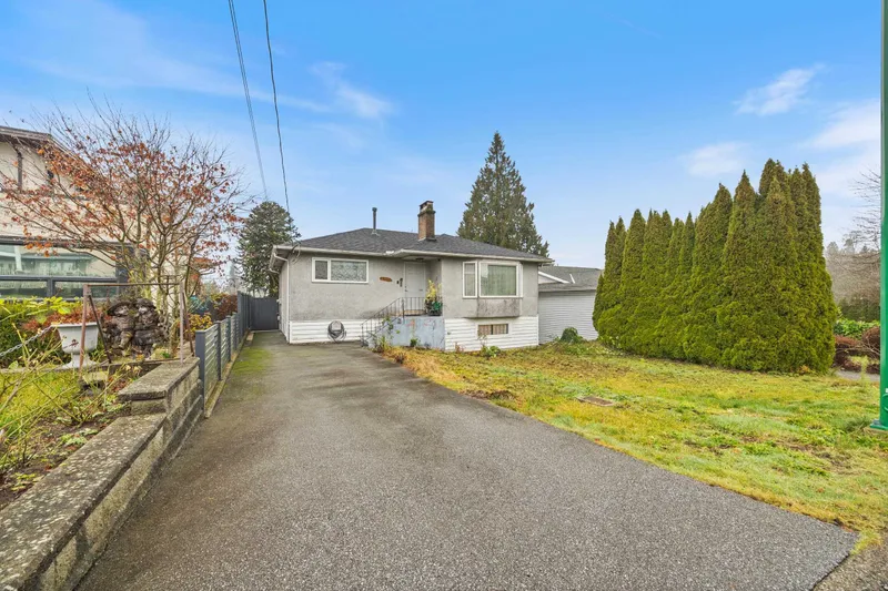 8255 18TH AVENUE - photo 4 of 25