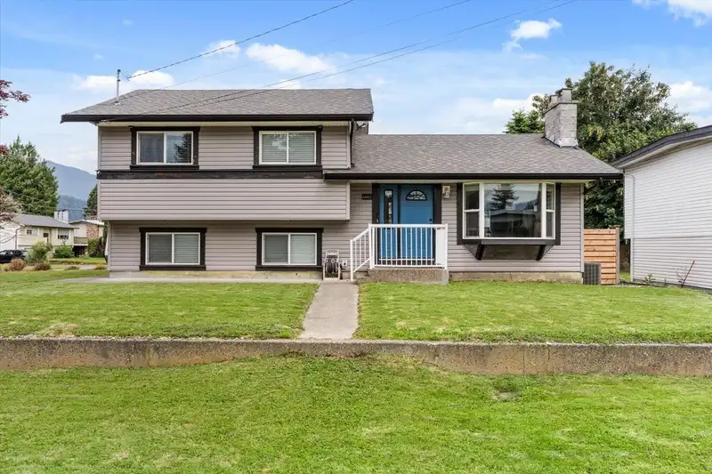46551 TETON AVENUE - photo 1 of 36