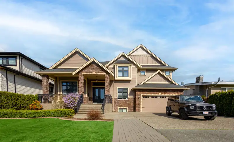 2368 ARBUTUS STREET - photo 1 of 38