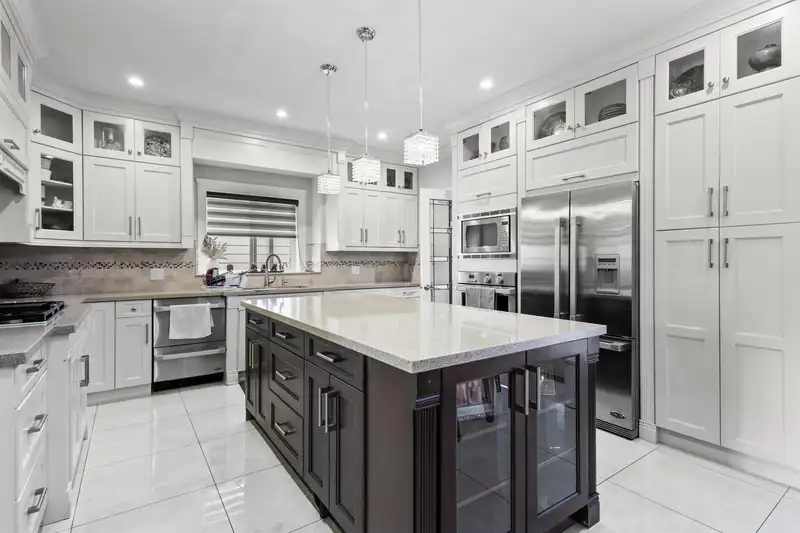 2368 ARBUTUS STREET - photo 4 of 38