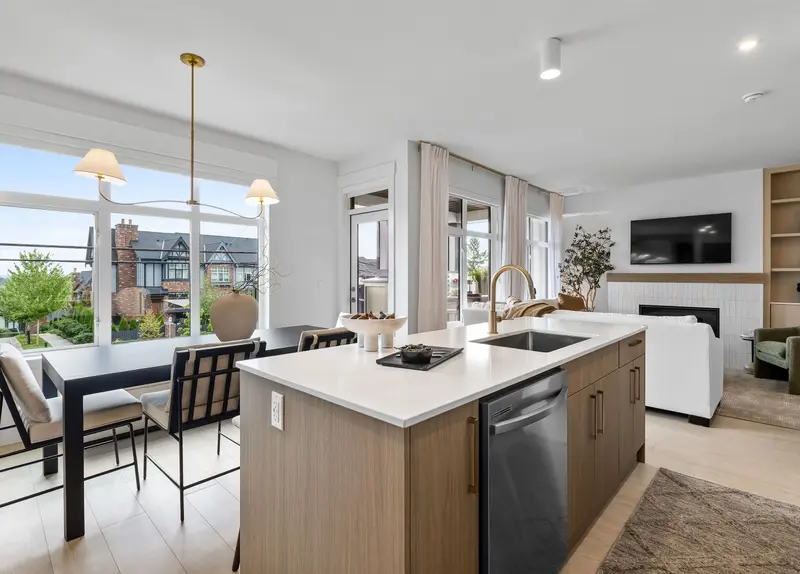 146 3546 MONSON CRESCENT - photo 1 of 19