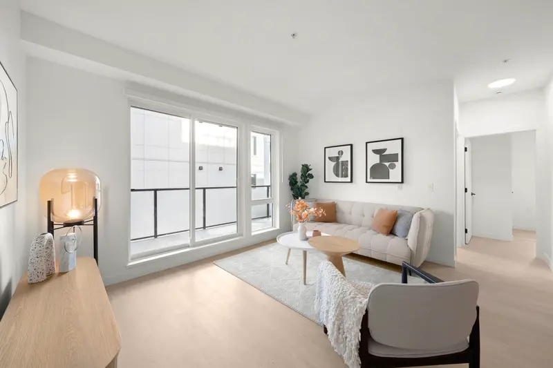 220 2002 ST. GEORGE STREET - photo 2 of 25