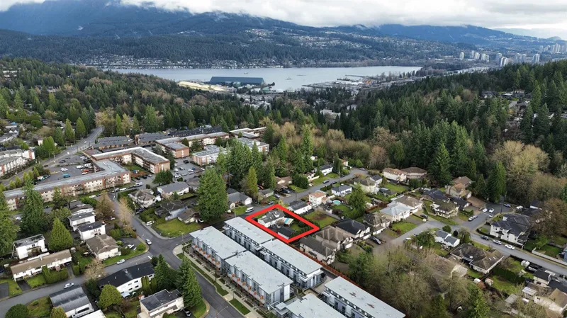 810 CATHERINE AVENUE - photo 1 of 5