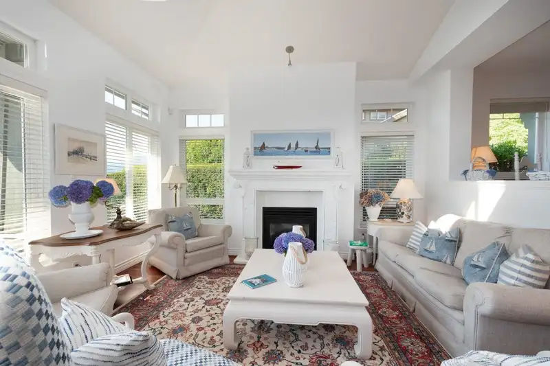 15 BEACH DRIVE - photo 4 of 40