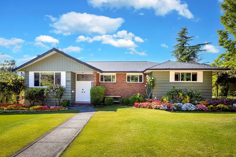 4555 MAGNOLIA STREET - photo 4 of 22