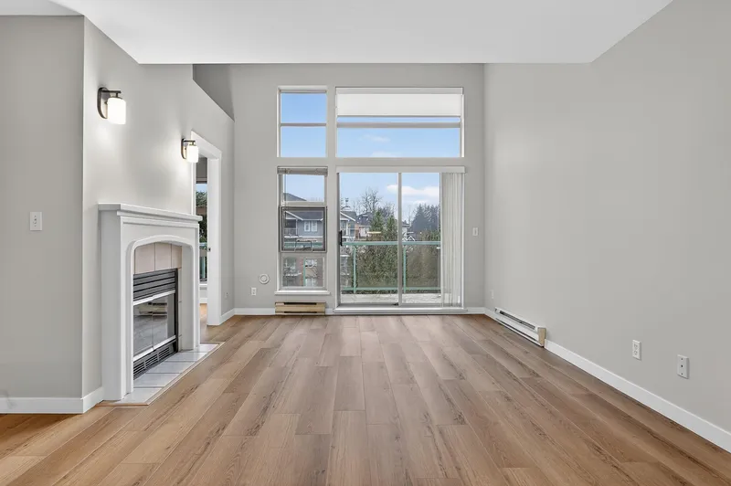 401 301 MAUDE ROAD - photo 3 of 25