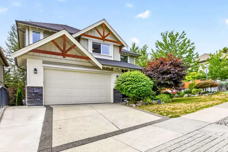 13545 230A STREET - photo 1 of 40