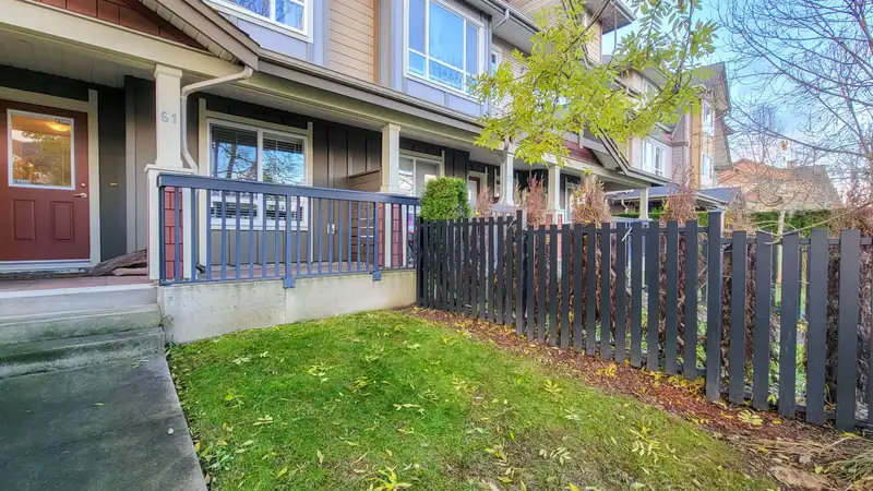 61 7088 191ST STREET - photo 2 of 32