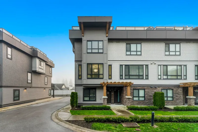 14 19670 55A AVENUE - photo 1 of 25