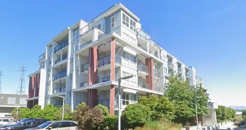 201 10033 RIVER DRIVE - photo 1 of 15