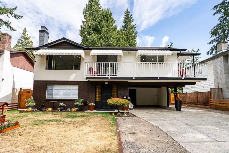 10232 142A STREET - photo 1 of 39