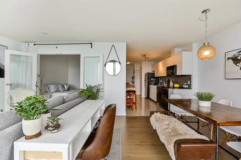 3008 13618 100 AVENUE - photo 4 of 19