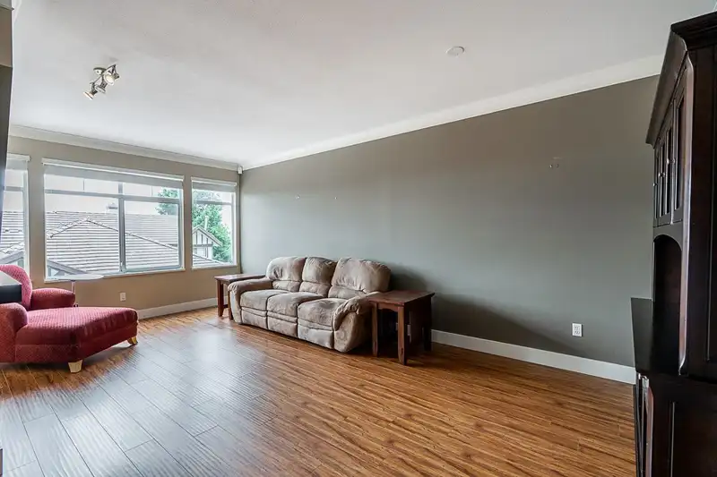44 1486 JOHNSON STREET - photo 4 of 25