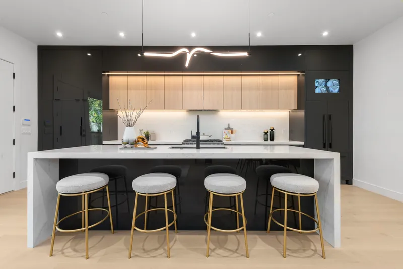 1 3232 W 38TH AVENUE - photo 1 of 25