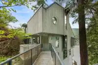 4678 EASTRIDGE ROAD - thumbnail 1
