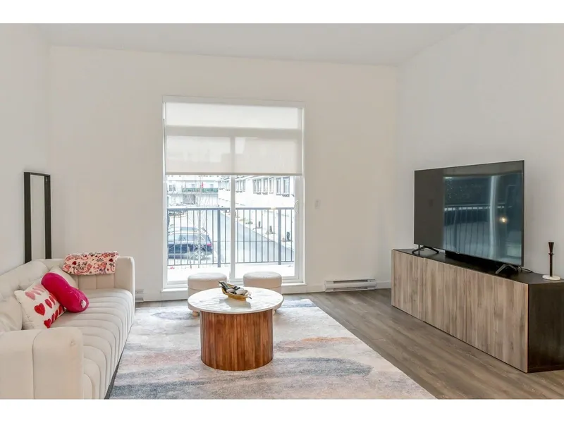 74 15778 85 AVENUE - photo 3 of 23